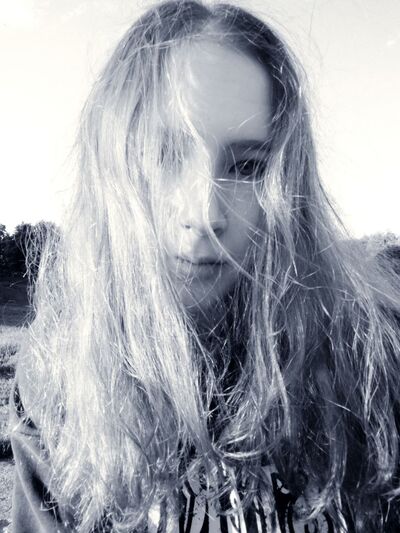   ,   Alexa, 18 ,     , c 