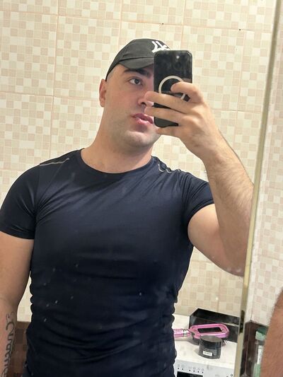  ,   Arman, 27 ,   ,   