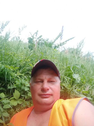  ,   Denis, 25 ,   ,   