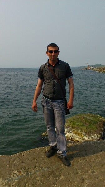  7713806  Borya, 48 ,    