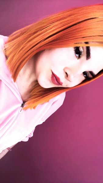   ,   Elvira, 22 ,   c , 
