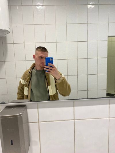  Goddard,   , 22 ,   ,   