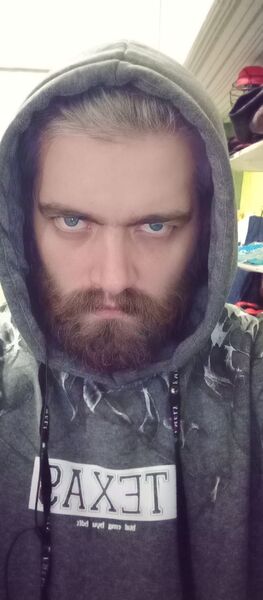  ,   Vladislav, 37 ,   ,   