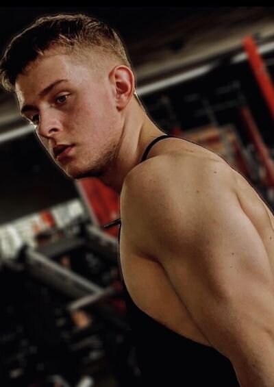  ,   Aleks, 24 ,  
