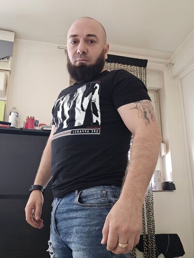  ,   Vasile, 39 ,   ,   