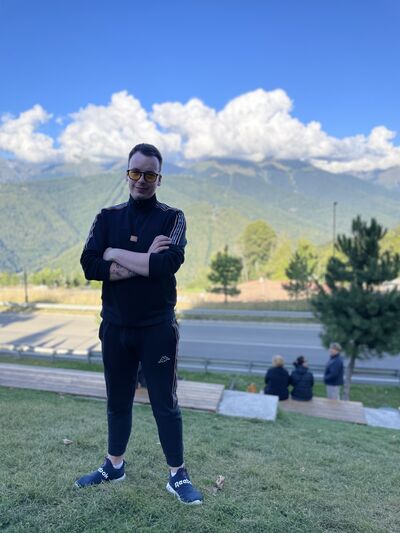  ,   Nikita, 25 ,   ,   , c , 