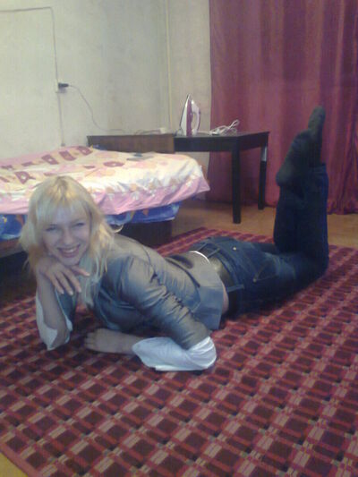  ,   Lara, 26 ,   ,   , 