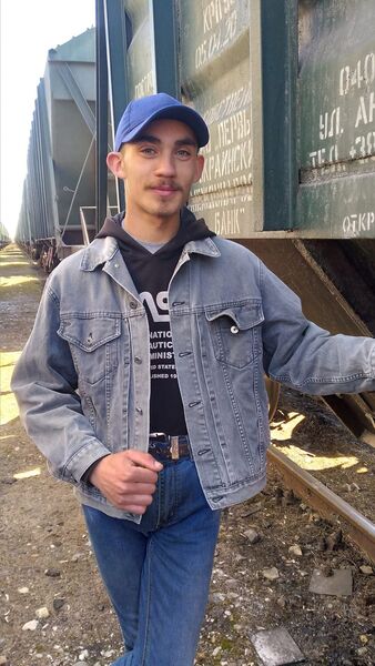  ,   Andrew, 24 ,   ,   