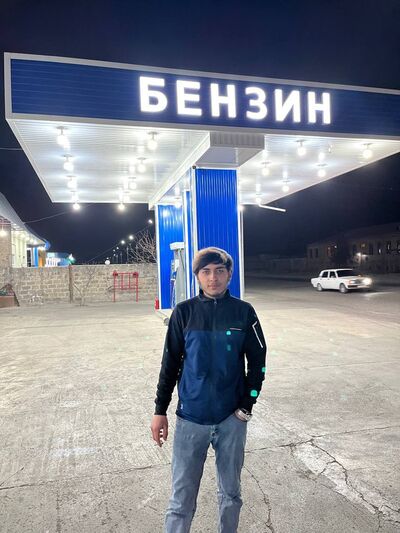  ,   Arman, 22 ,   ,   
