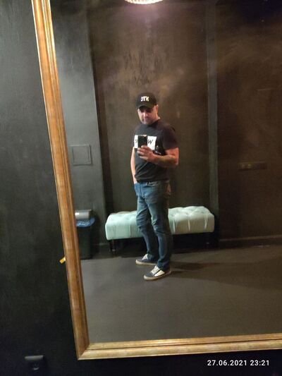  -,   Denis, 43 ,   ,   