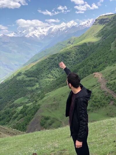  ,   Arman, 32 ,   ,   