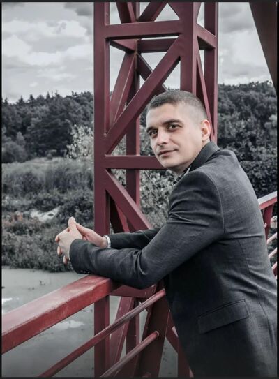  ,   Alex, 37 ,   ,   