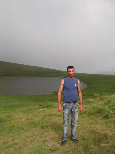  ,   Garik, 41 ,  