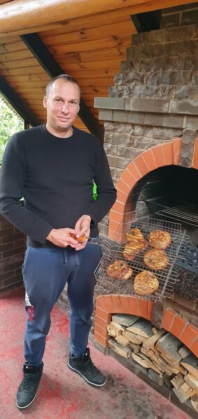  ,   Viktor, 38 ,   ,   , c 