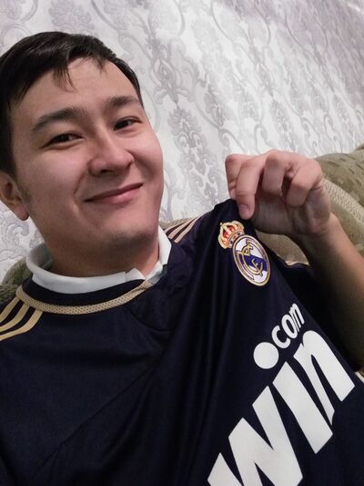  ,   Yerzhan, 32 ,   ,   , c , 