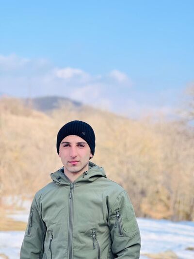  ,   Sergey, 24 ,     