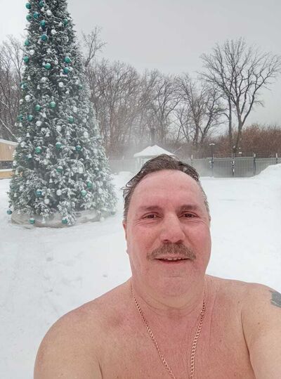  ,   Stas, 59 ,   ,   