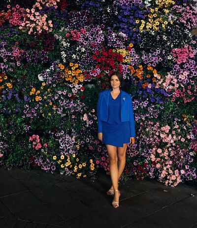  ,   Zhenya, 37 ,   ,   