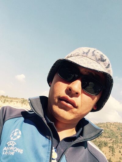  ,   Aybek, 38 ,  