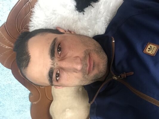  ,   Artur, 39 ,  