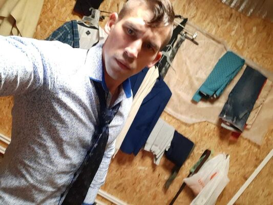  ,   Max, 34 ,  