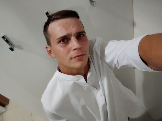   ,   Alex, 27 ,   ,   , c , 