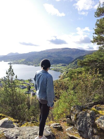  Norheimsund,   Iryna, 46 ,     , c 