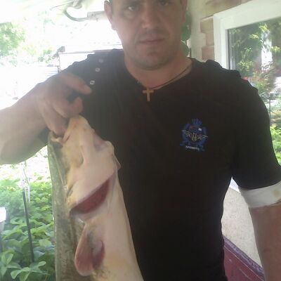  ,   Valentin, 42 ,   ,   , c 