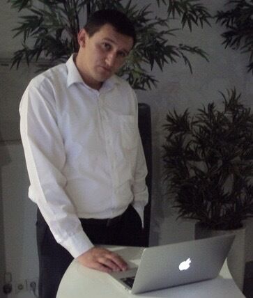  52344586  Ruslan, 42 ,    