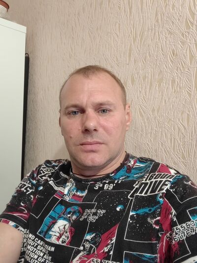  ,   Sergei, 45 ,   ,   , 