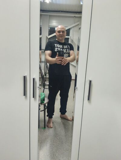  ,   Vladimir, 28 ,   ,   , c , 