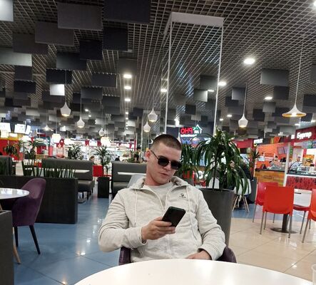  ,   Andrew, 27 ,   ,   
