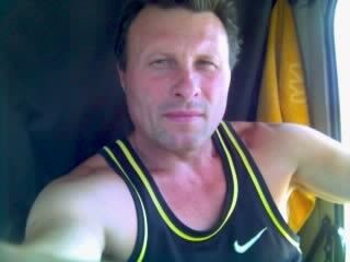  ,   Nikdens, 61 ,   