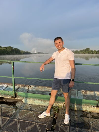  ,   Antony, 41 ,   ,   