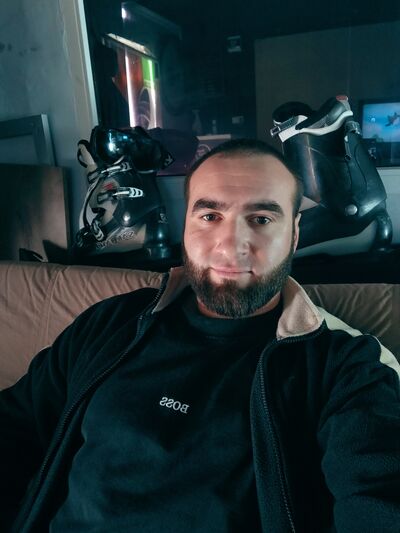  ,   Aby, 31 ,   ,   