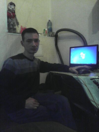  ,   Jon, 40 ,     , c 