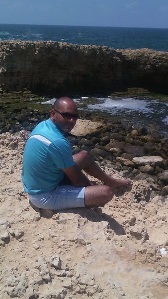  ,   Hany, 49 ,   ,   , c , 