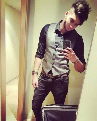  18590676  Adil, 42 ,    
