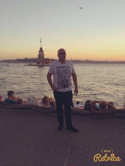  ,   Valeh, 42 ,   ,   
