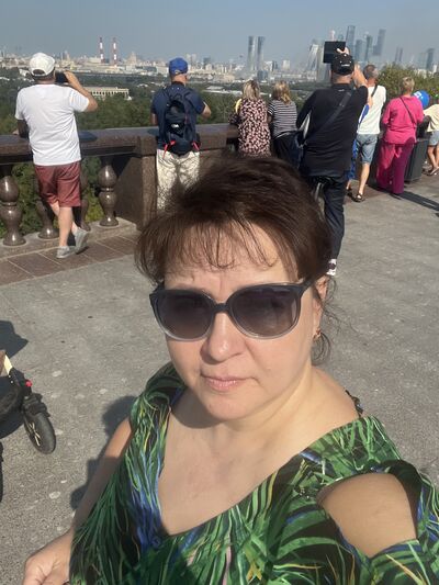  ,   Elena, 50 ,   c 
