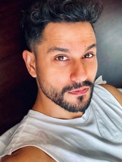  ,   Krish, 31 ,   ,   