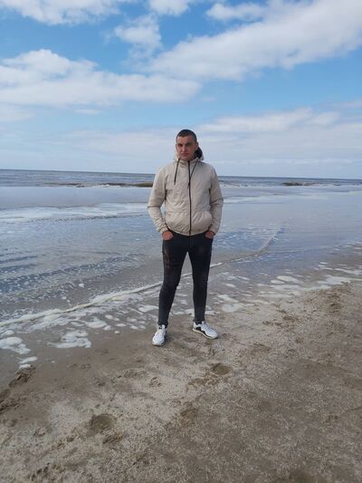  ,   Ivan, 34 ,   ,   