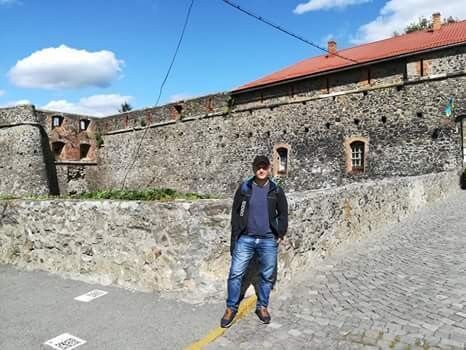  10528166  Viktor, 39 ,     
