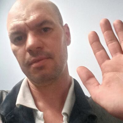  ,   Andrej, 43 ,   ,   , c , 