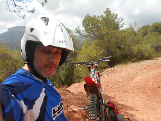  Granollers,   , 43 ,   ,   