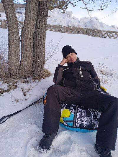  ,   Ivan, 48 ,   c 