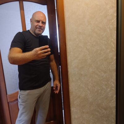  ,   Alexander, 51 ,   c 