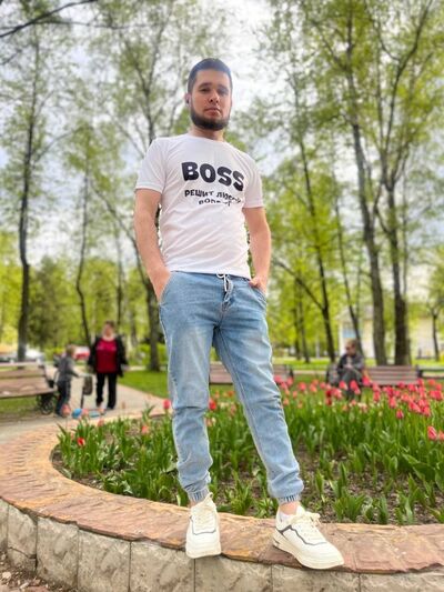  ,   David, 27 ,   ,   