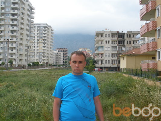  ,   Sasha, 39 ,   