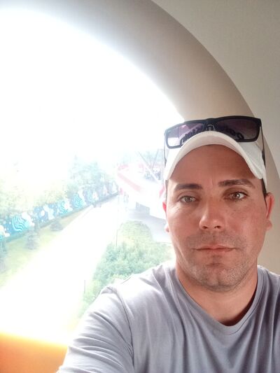  ,   Yulian, 35 ,   ,   